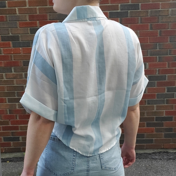 Vertical Stripe Buttoned Shirt - Picture 2 of 3